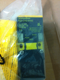 德國(guó)圖爾克TURCK光電傳感器 接近開(kāi)關(guān)BI20-CP40-VP6X2